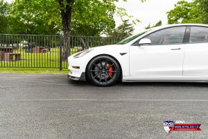 Tesla Model 3 by EVS Motors on ADV.1 Wheels (ADV5.0 FLOWSPEC) 2020 года 